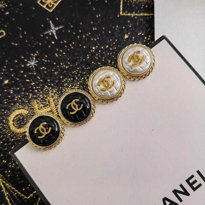 Chanel earring 05yxh23